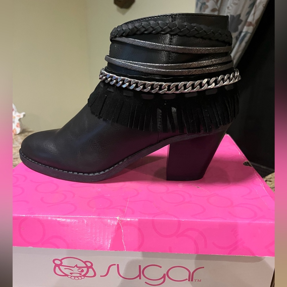 Black Boots